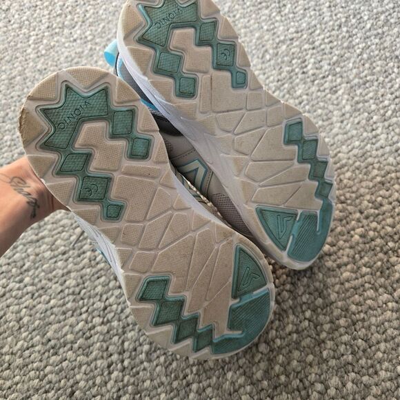 VIONIC miles Sneaker - Picture 6 of 7